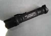 Surefire E2D flashlight