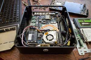 Macbook in a Mini-ITX Case
